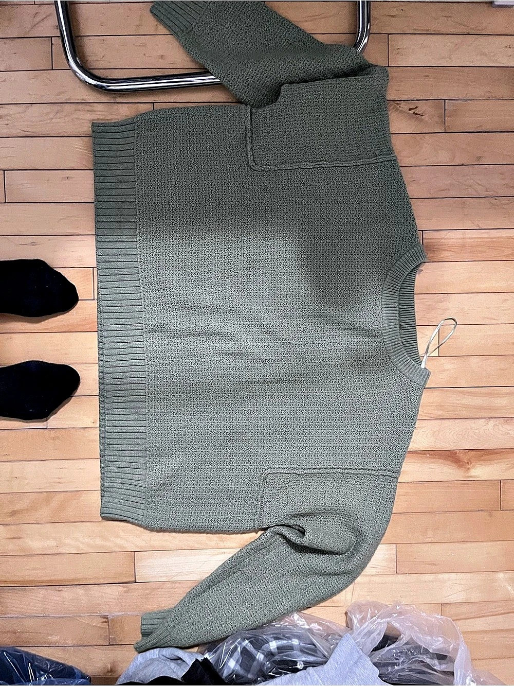 haute hippie Green Cotton Blend Sweater Size Medium Like New